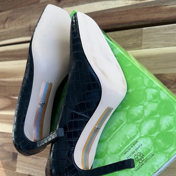 Sam Edelman Black Croc-Patterned Heels - Picture 4 of 4